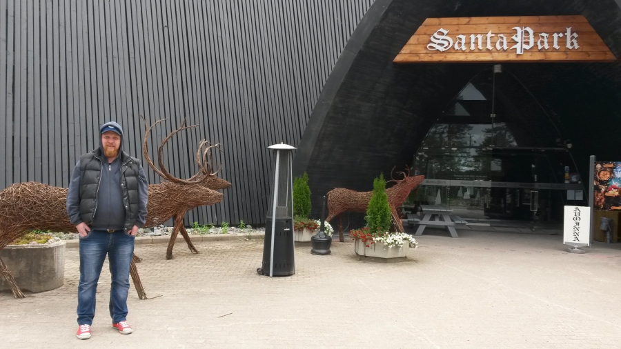 Вход в Santa Park